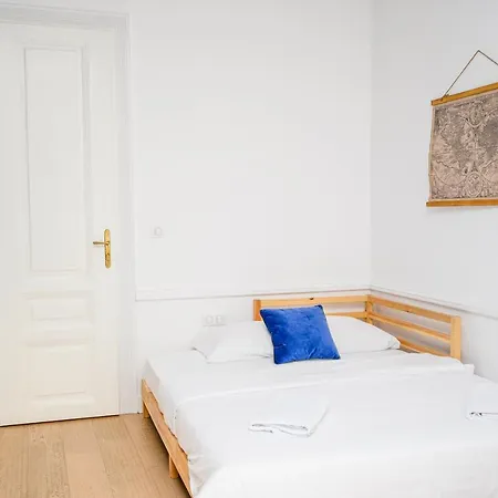 Luxury And Fabulous 3bdr Close To Center Lejlighed